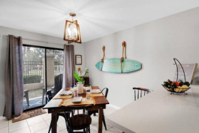Renovated Ocean Escape Condo-11 pools-community beachhouse bar